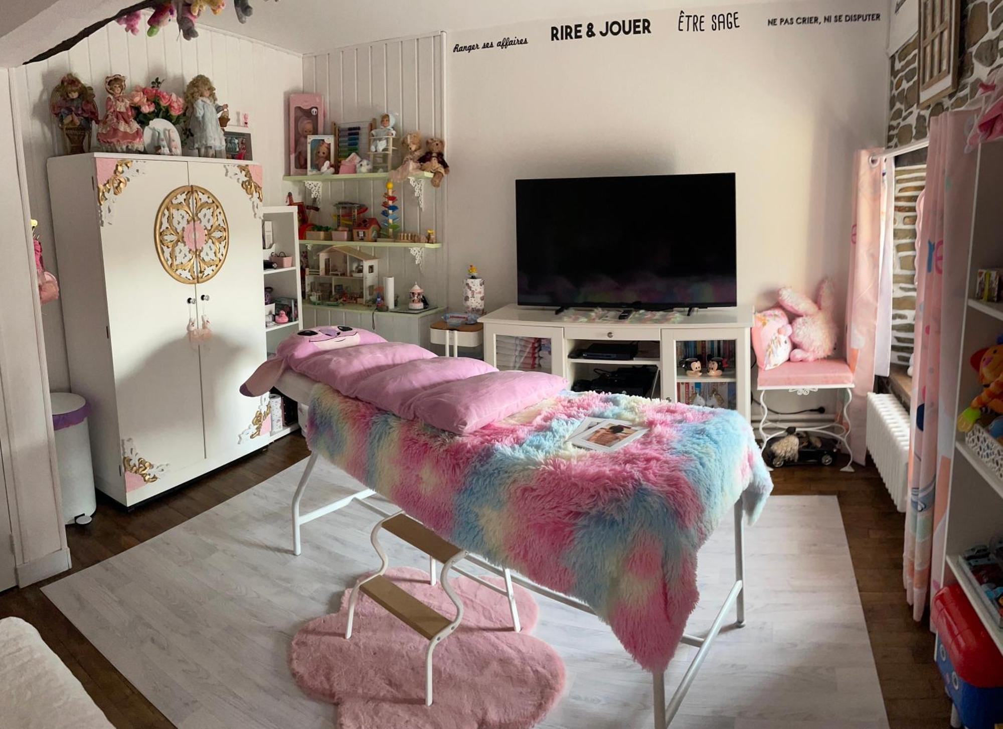 Chambre Du Retour En Enfance - Abdl Dol-de-Bretagne Luaran gambar